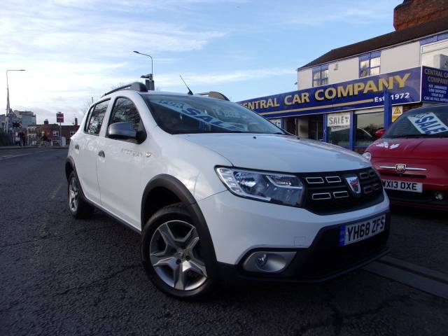 Dacia Sandero 0.9 TCe Essential 5dr Hatchback Petrol WHITE